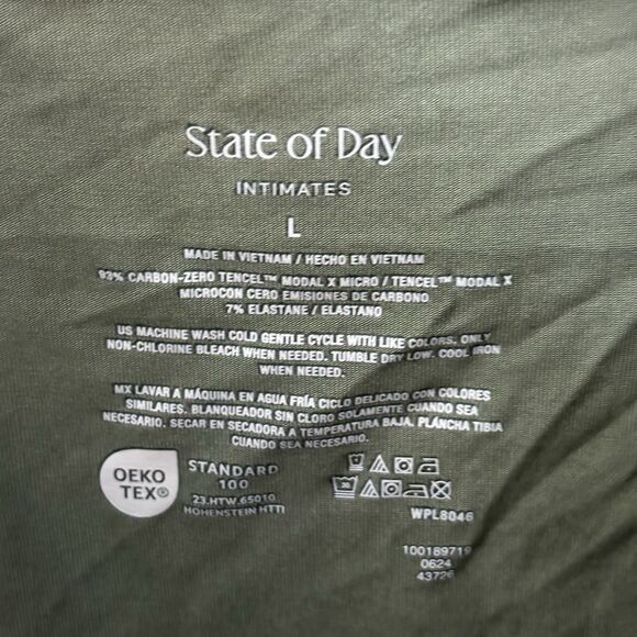 NWOT State of Day L 2-Piece. Fluid-Knit Pajama Set Wrap Robe Tank Organic Green - Picture 6 of 9